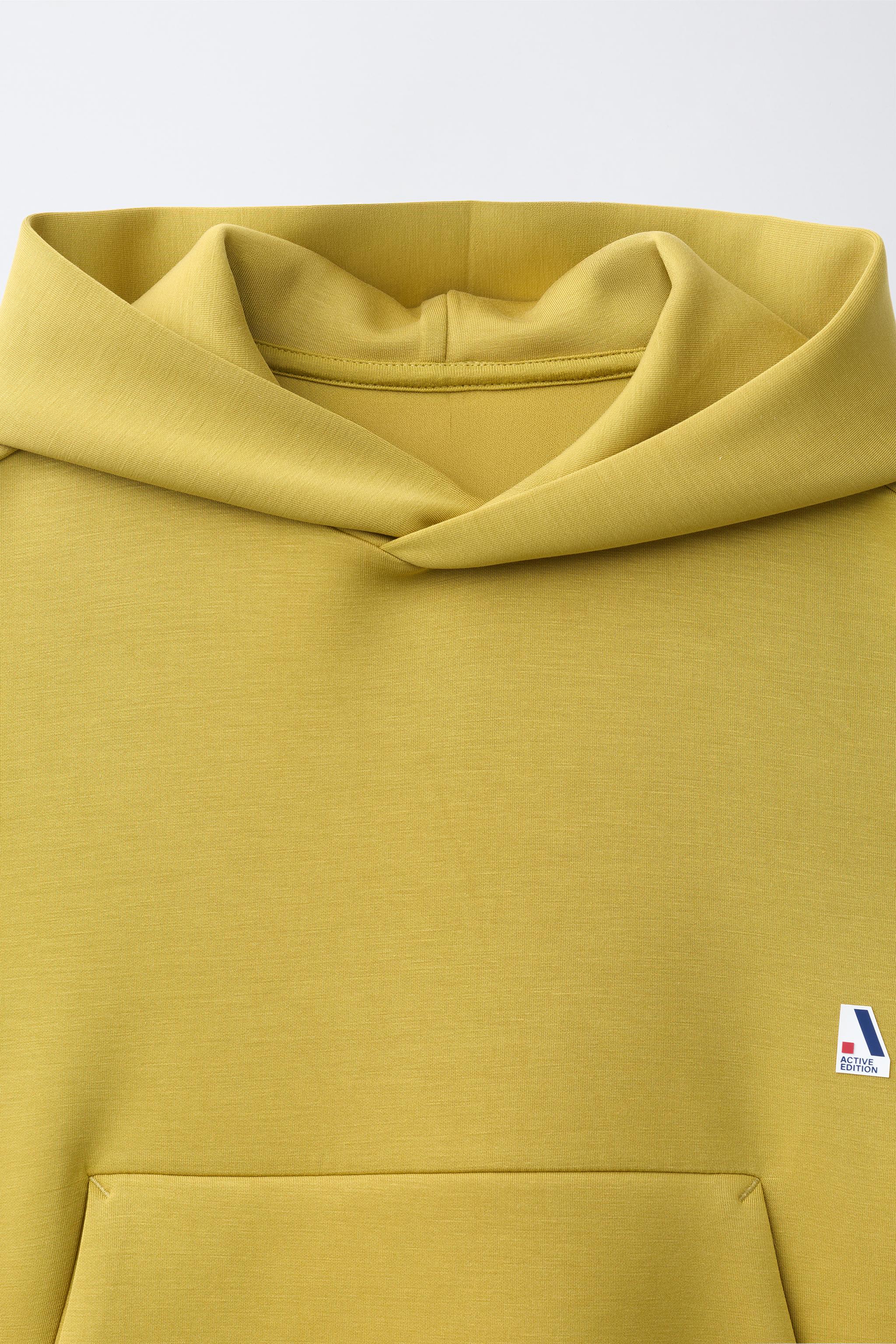 SPORTY HOODIE